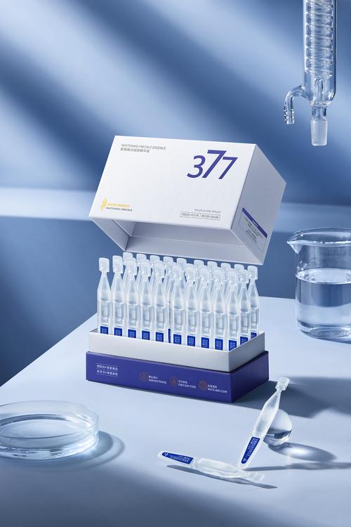 静谧之蓝 斯辉庭科技 product photography 的蓝色调视觉探索